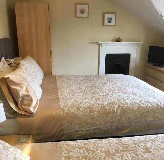 مبيت وإفطار The Townhouse B And B