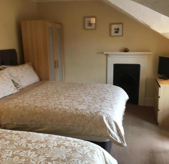 مبيت وإفطار The Townhouse B And B