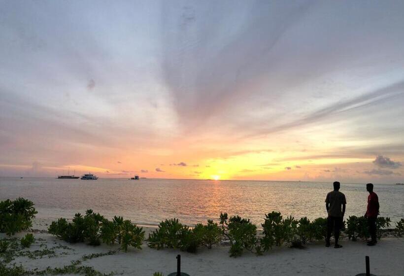 Hotel Iris Beach Residence