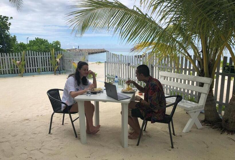 Hotel Iris Beach Residence