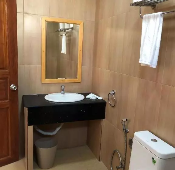هتل Iris Beach Residence