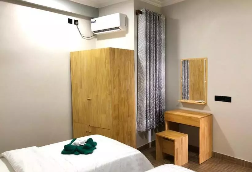 هتل Iris Beach Residence