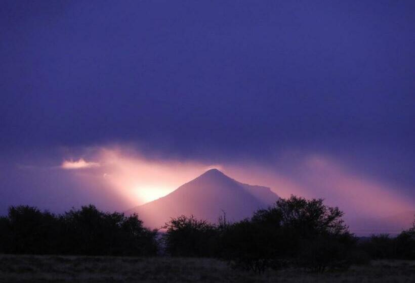 Отель Karri Grove Cottages