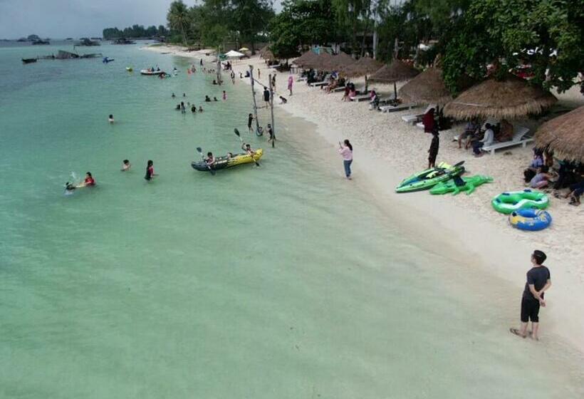 Madu Tiga Beach And Resort