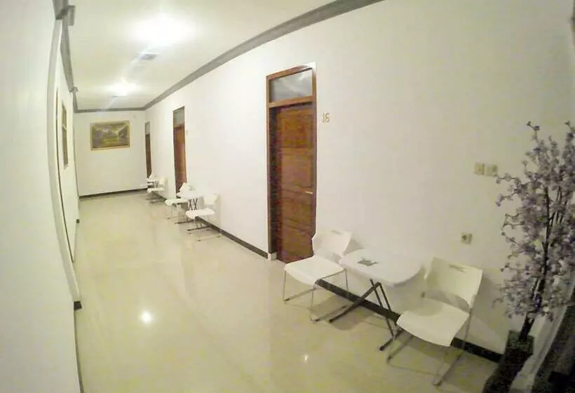 ペンション Amaryllis Guesthouse Syariah