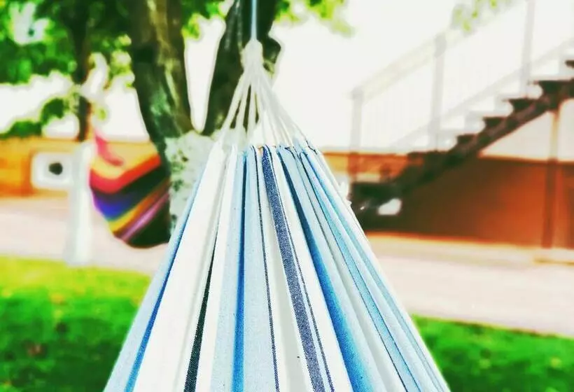 ペンション Apulum Gardens