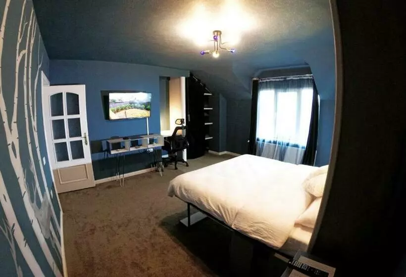 ペンション Apulum Gardens