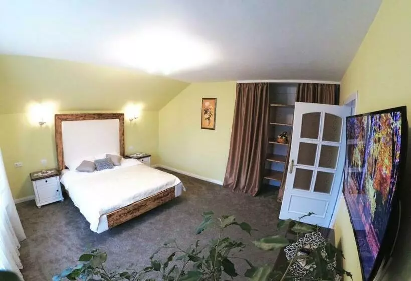 ペンション Apulum Gardens