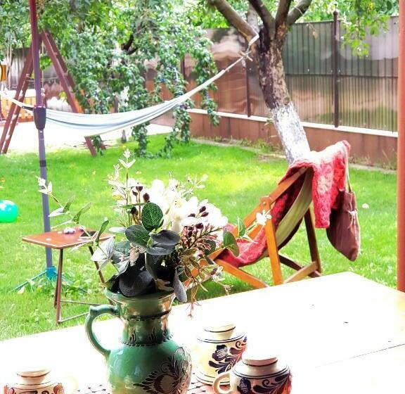 پانسیون Apulum Gardens