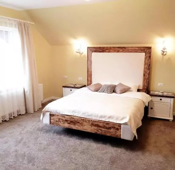 ペンション Apulum Gardens