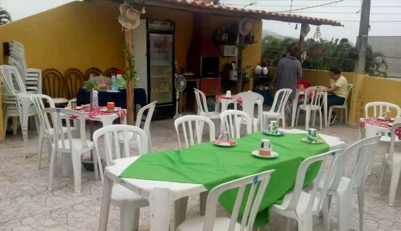 ペンション Pousadinha Enseada