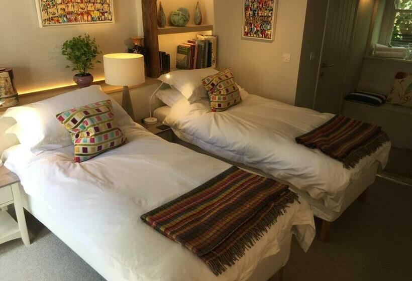 بنسيون Thames Edge Rooms