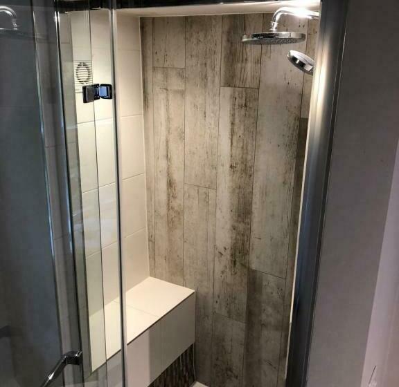 بنسيون Thames Edge Rooms