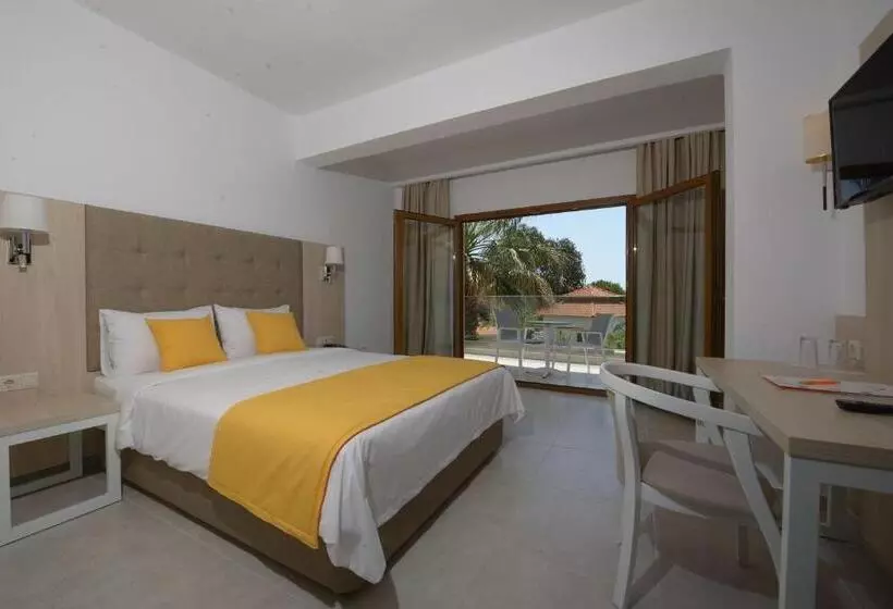 استراحتگاه Aristoteles Holiday Hotel And Spa