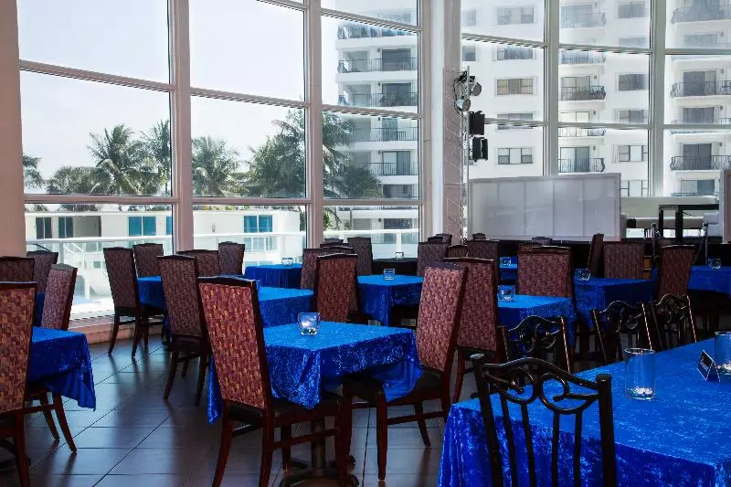 Beach Apartments By Design Suites