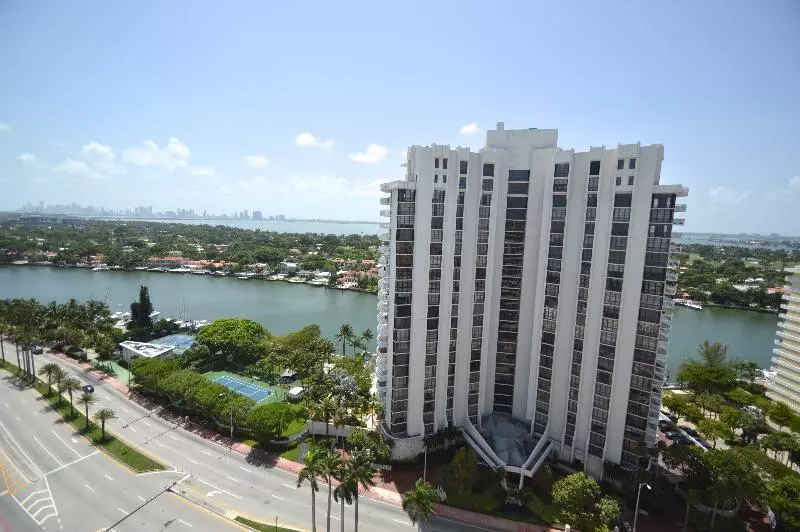 Beach Apartments By Design Suites