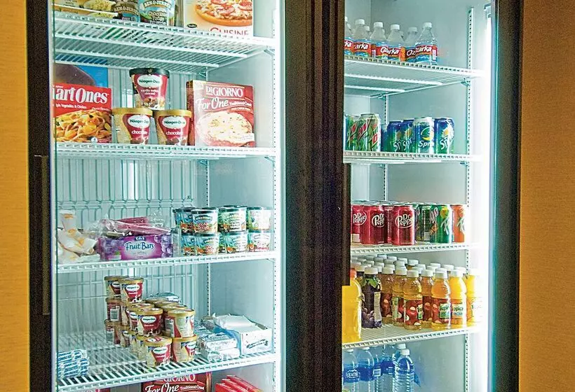 Hampton Inn & Suites Millington