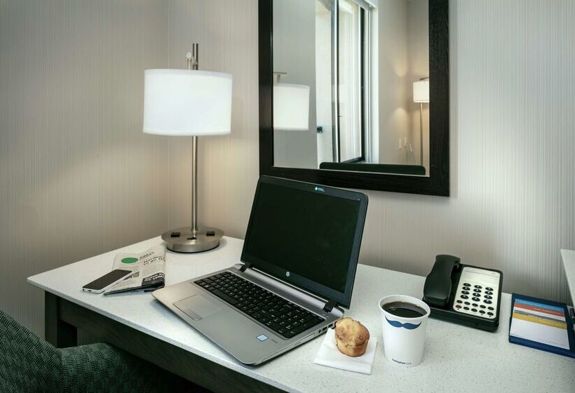 Hampton Inn & Suites Arroyo Grande Pismo Beach Area