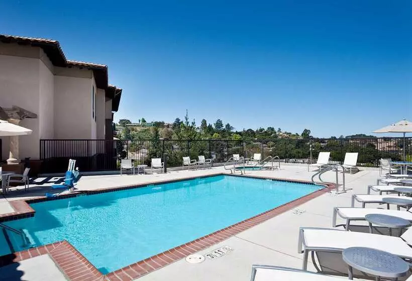 Hampton Inn & Suites Arroyo Grande Pismo Beach Area
