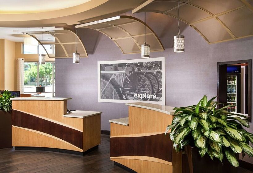 Hampton Inn & Suites Chattanooga/downtown