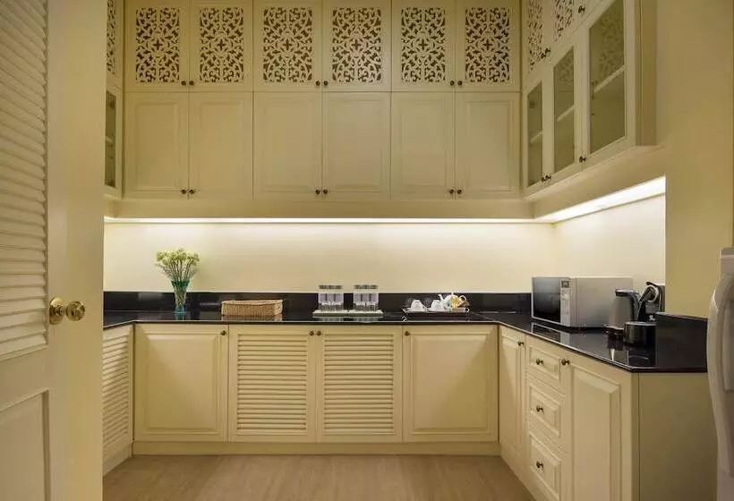 호텔 Dheva Mantra Resort