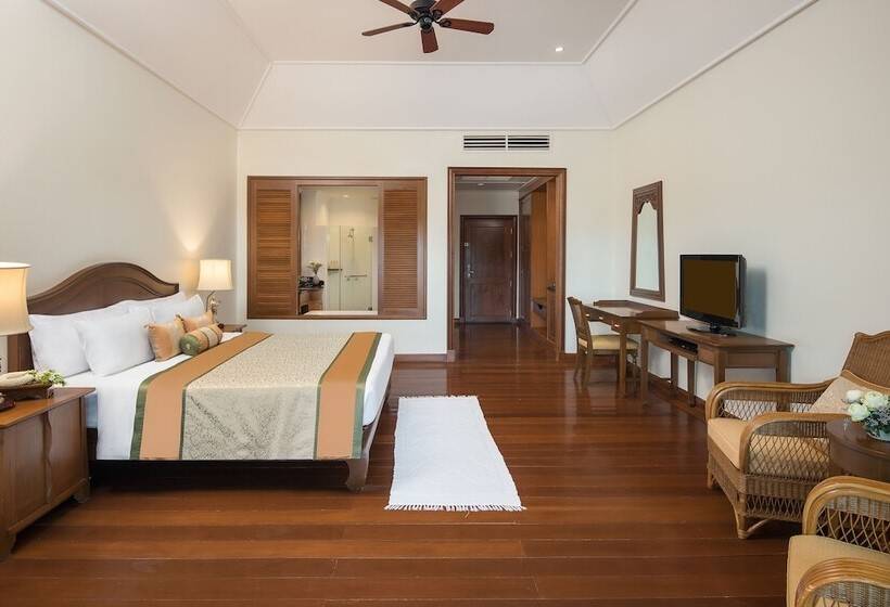 Hotel Dheva Mantra Resort