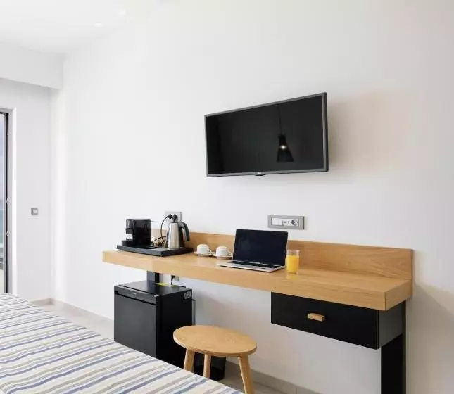 Отель Batis Beach