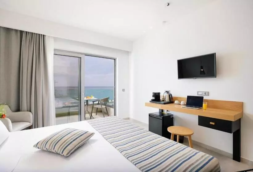 Отель Batis Beach