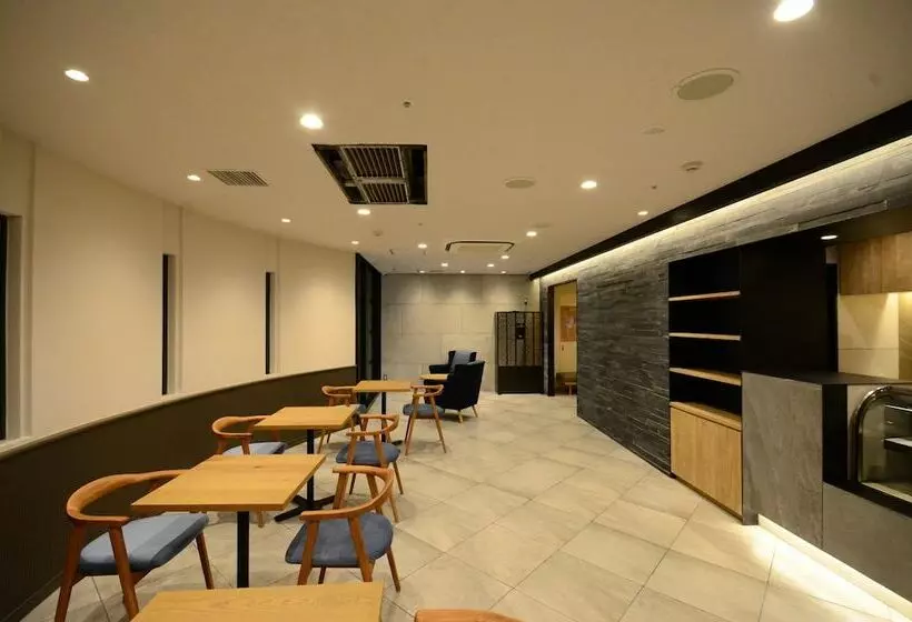 Hotel-cápsula First Cabin Midosujinamba