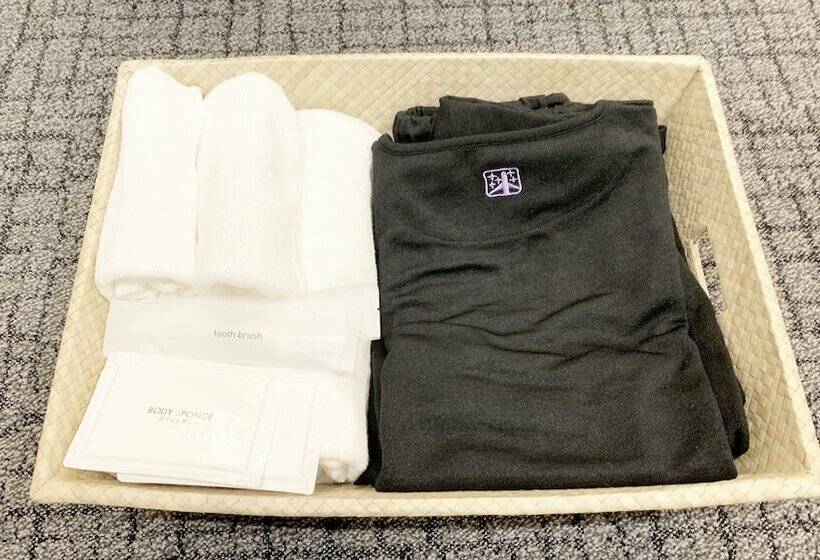 胶囊酒店 First Cabin Midosujinamba