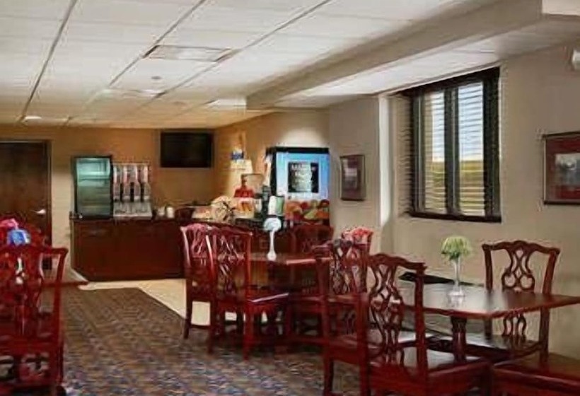 فندق Days Inn By Wyndham Grand Island I80