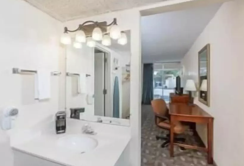 Hotel Days Inn By Wyndham Grand Island I80