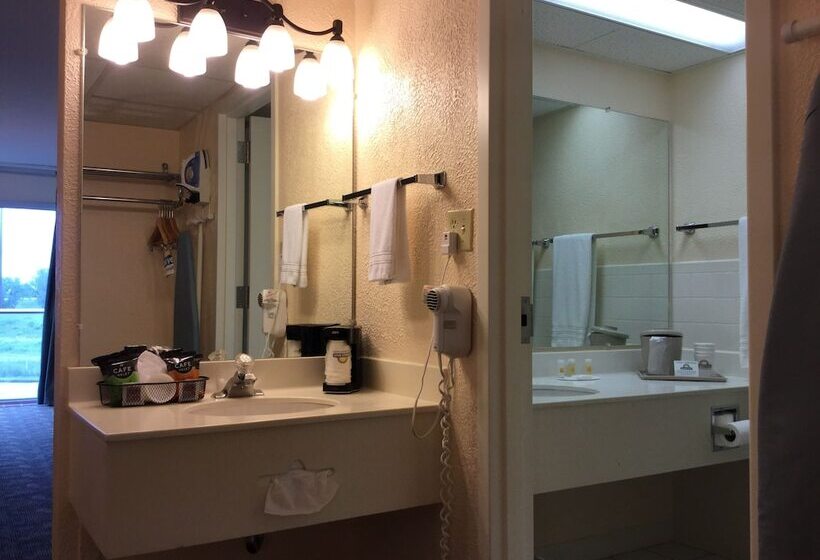 فندق Days Inn By Wyndham Grand Island I80