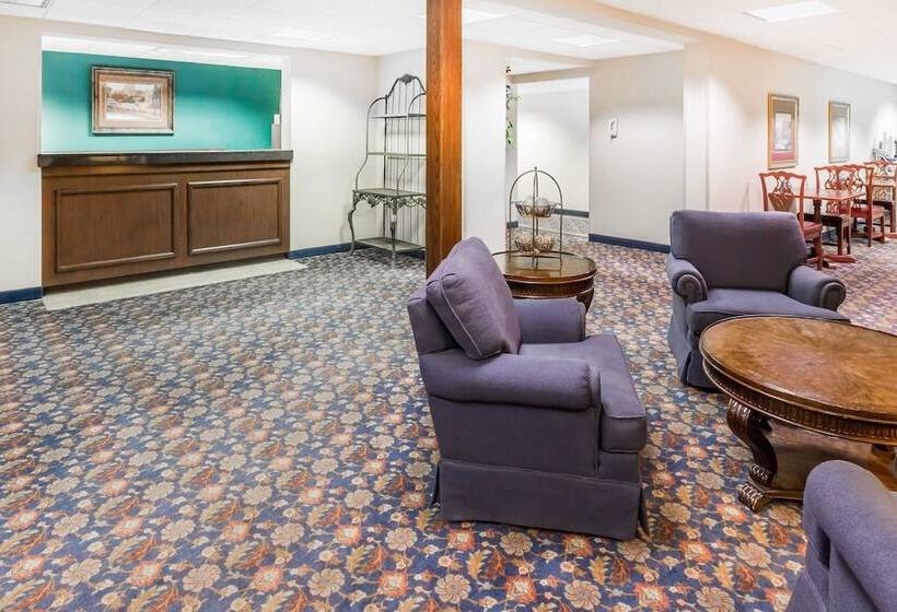 فندق Days Inn By Wyndham Grand Island I80