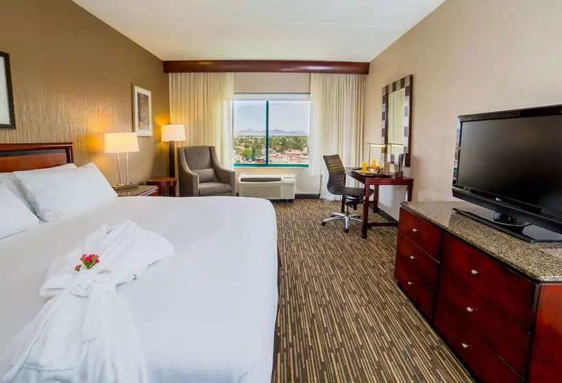 هتل Doubletree By Hilton Las Vegas Airport