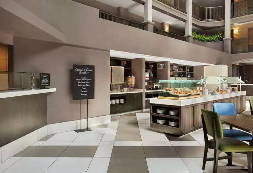 בית מלון כפרי Embassy Suites By Hilton Arcadia Pasadena Area