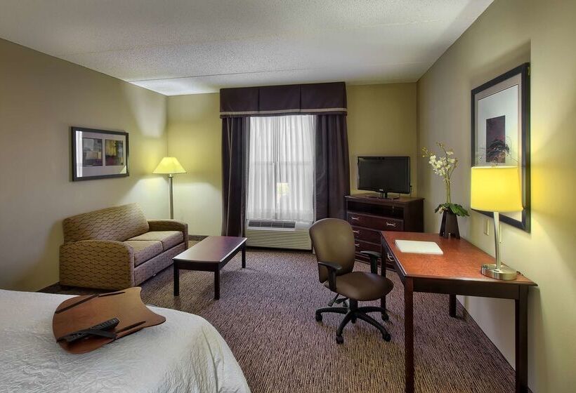 Отель Hampton Inn & Suites Burlington, Nc