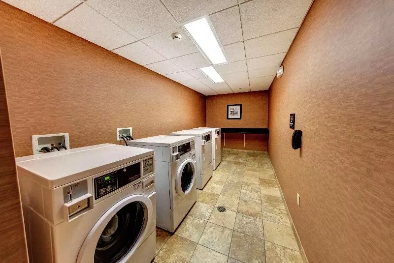 Отель Hampton Inn & Suites Chadds Ford