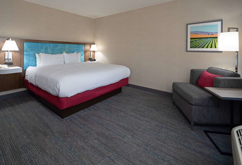 호텔 Hampton Inn Visalia