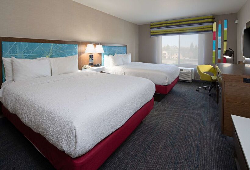 호텔 Hampton Inn Visalia