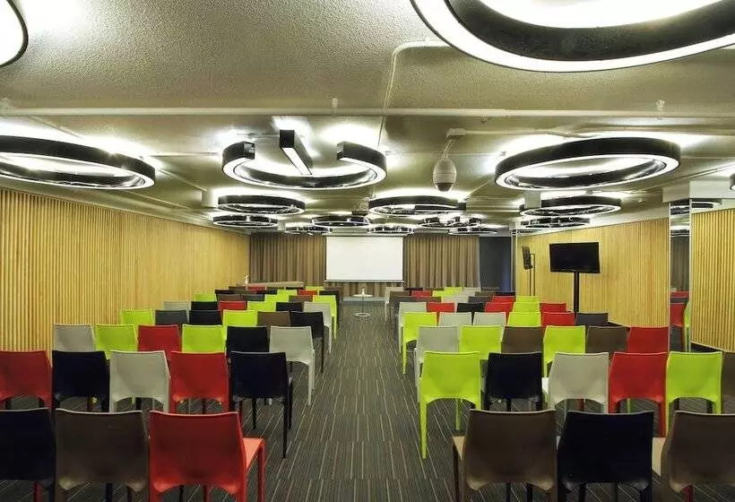 هتل Ibis Styles Chiang Mai