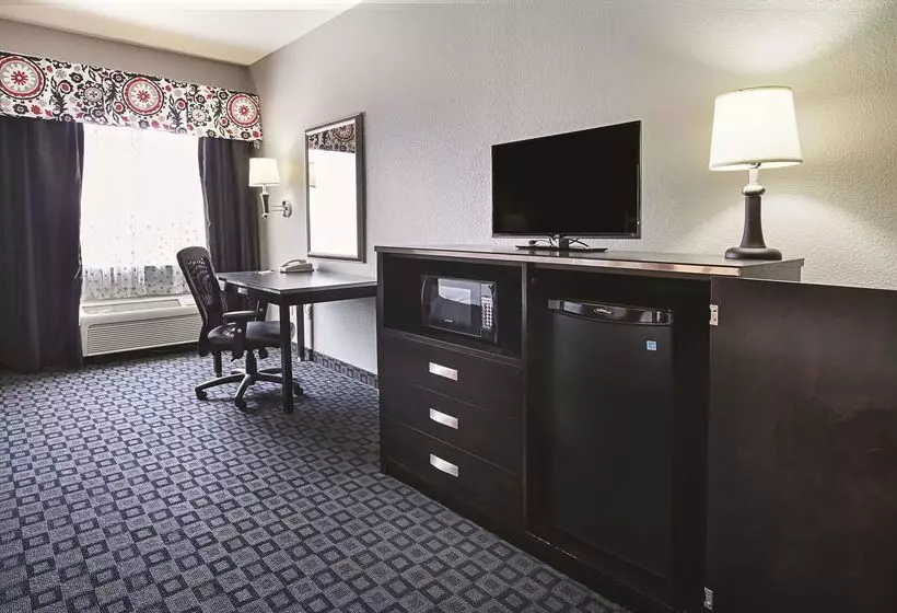 호텔 La Quinta Inn & Suites By Wyndham South Dallas Hutchins