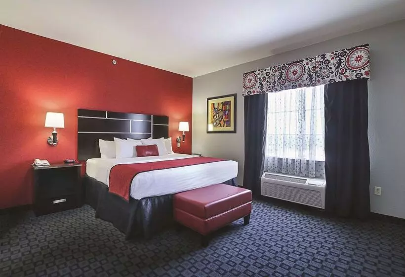 호텔 La Quinta Inn & Suites By Wyndham South Dallas Hutchins