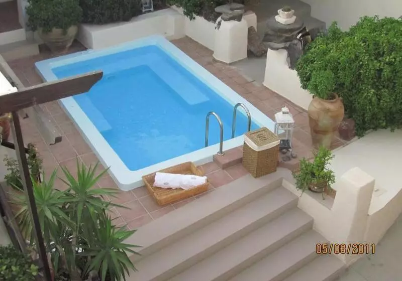 Hotel Lava Suites & Lounge