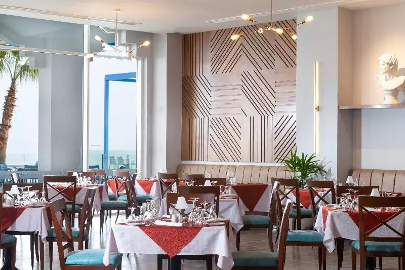 استراحتگاه Pickalbatros Palace Sharm   Aqua Park