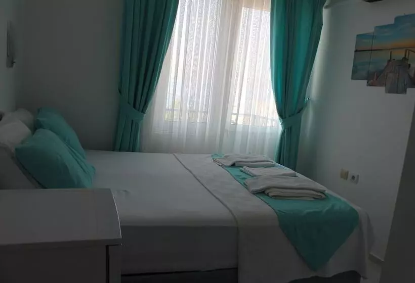 Hotel Saranda Beach Pansiyon