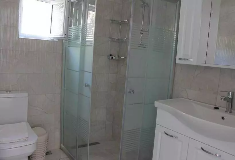 Hotel Saranda Beach Pansiyon