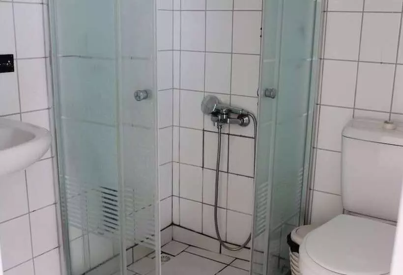 Hotel Saranda Beach Pansiyon