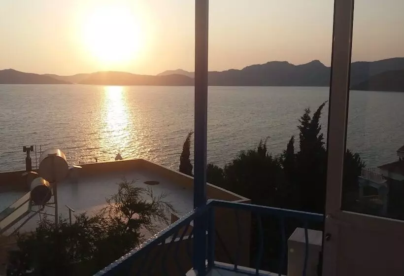 Hotel Saranda Beach Pansiyon