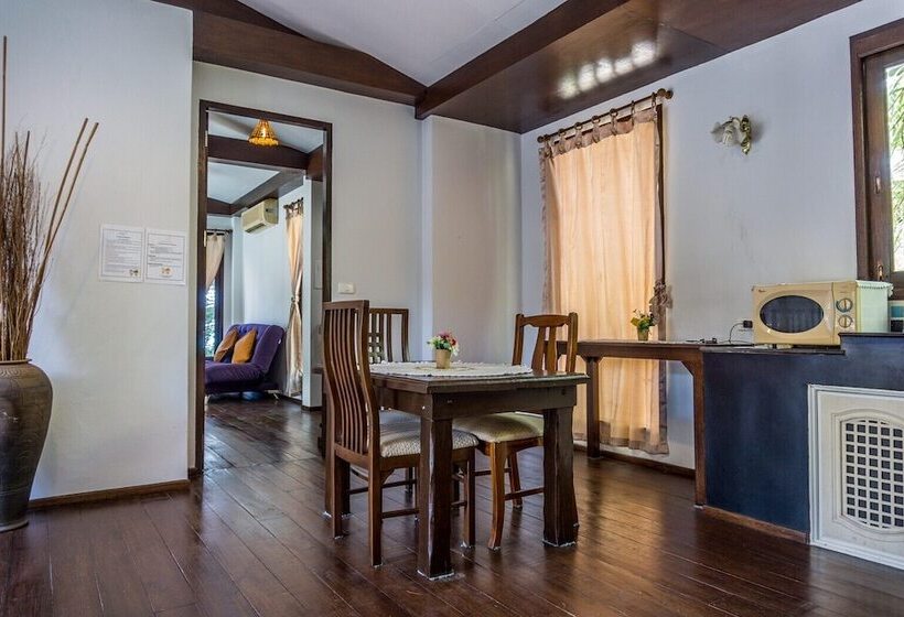 בית מלון כפרי Sasitara Residence